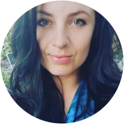 Julia Britton | Bookkeeper